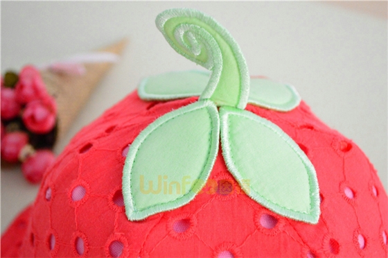 女童草莓可爱小边帽